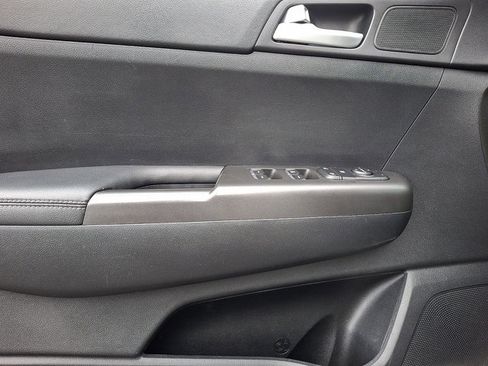 Used 2021 Kia Sportage LX image 12