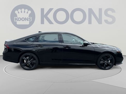 Used 2025 Honda Accord Sport image 12