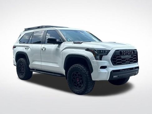 Used 2024 Toyota Sequoia TRD Pro AWD/4WD image 9