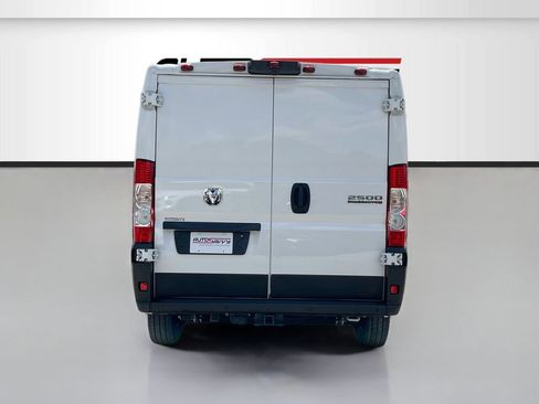 Used 2025 RAM ProMaster 2500 w/ Quick Order Package 22G SLT FWD image 6