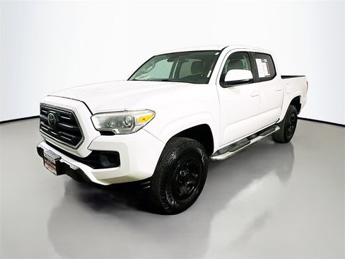 Used 2019 Toyota Tacoma SR w/ SR Convenience Package image 3