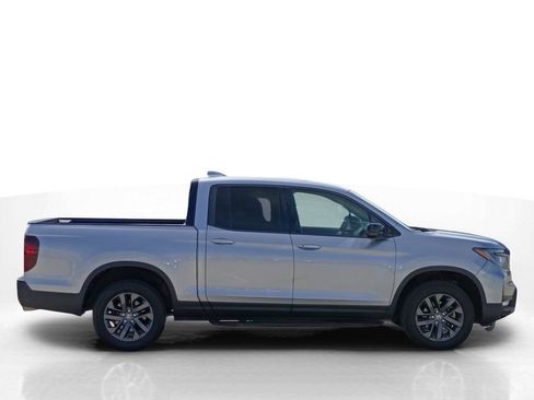 Used 2021 Honda Ridgeline Sport image 4