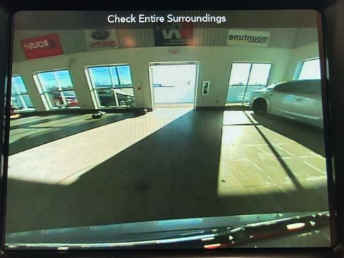 Used 2017 Chrysler 300 S image 21