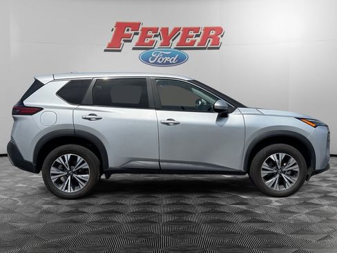 Used 2023 Nissan Rogue SV AWD/4WD image 6
