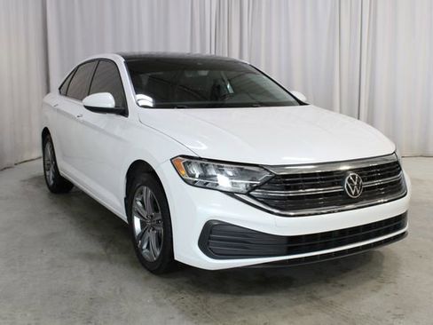 Used 2022 Volkswagen Jetta SE FWD image 38