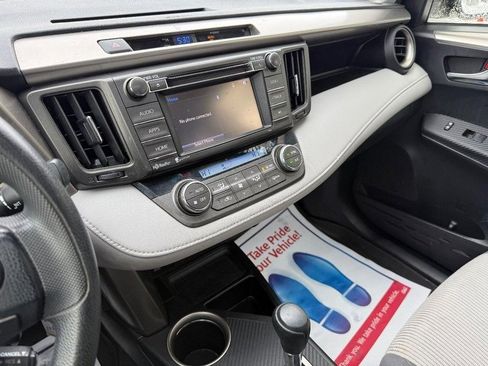 Used 2014 Toyota RAV4 XLE image 25