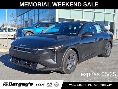 Used 2025 Kia K4 FWD image 1