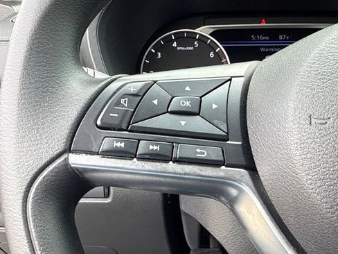 Used 2025 Nissan Sentra SV FWD image 26