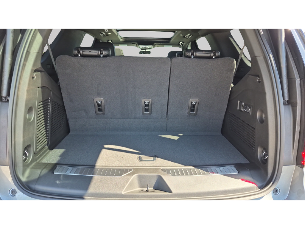 New 2026 GMC Yukon Denali w/ Sun & Power Step Package AWD/4WD image 33