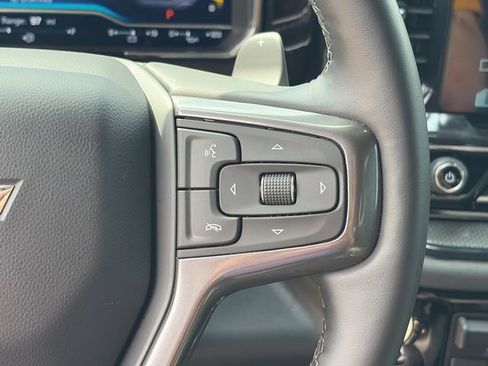 Used 2024 Chevrolet Silverado 1500 ZR2 image 29