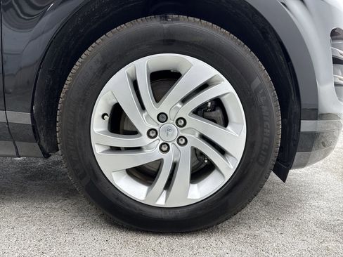 Used 2022 Land Rover Range Rover Evoque R-Dynamic S image 42