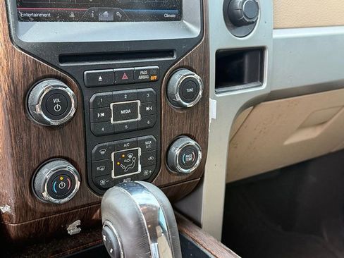 Used 2013 Ford F150 Lariat w/ Luxury Equipment Group image 25