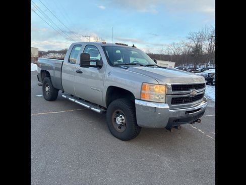 Used 2007 Chevrolet Silverado 2500 W/T w/ Snow Plow Prep Package image 1