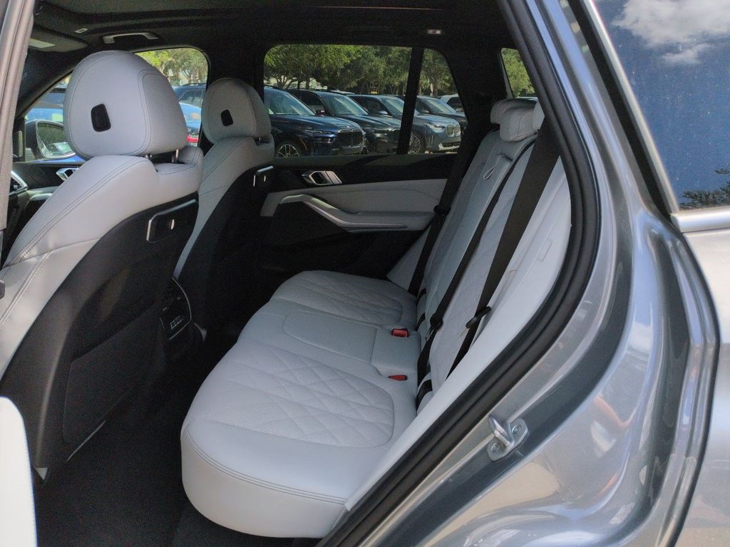 New 2026 BMW X5 xDrive50e w/ Premium Package AWD/4WD image 14