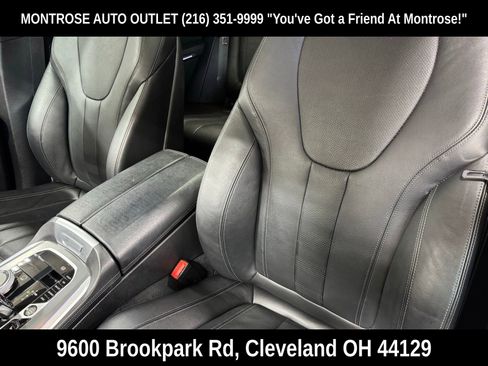 Used 2022 BMW X5 xDrive40i w/ M Sport Package image 29