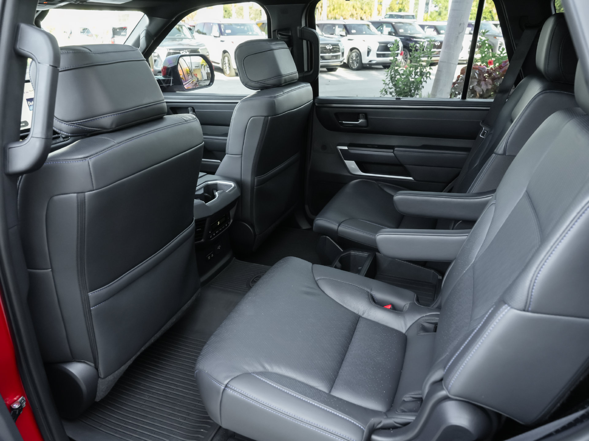 Used 2024 Toyota Sequoia Platinum AWD/4WD image 35