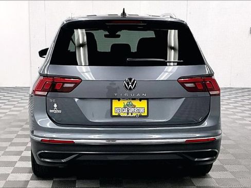 Used 2023 Volkswagen Tiguan SE FWD image 5