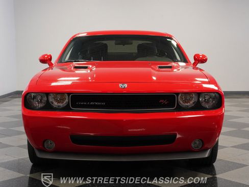 Used 2009 Dodge Challenger R/T image 17
