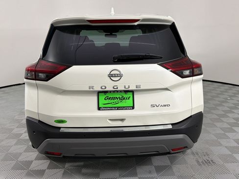 Used 2023 Nissan Rogue SV AWD/4WD image 10