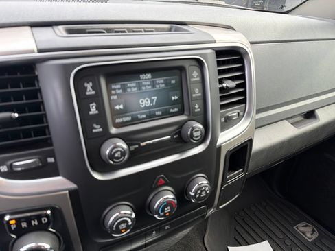 Certified 2019 RAM 1500 Classic SLT AWD/4WD image 17