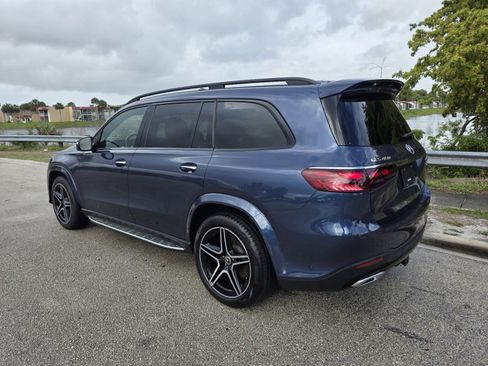 Used 2024 Mercedes-Benz GLS 450 4MATIC image 2