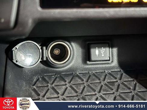 Used 2019 Toyota RAV4 LE w/ All Weather Liner Package AWD/4WD image 21