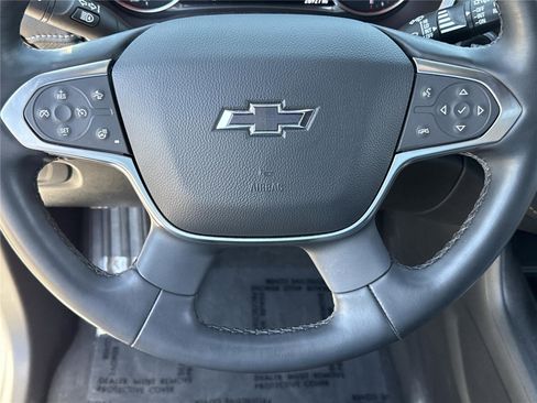 Used 2023 Chevrolet Traverse Premier w/ Redline Edition AWD/4WD image 13