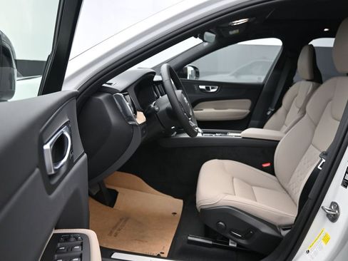 New 2026 Volvo XC60 B5 Plus w/ Protection Package Premier AWD/4WD image 11