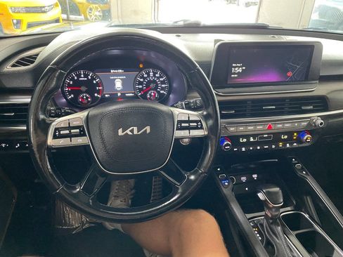 Used 2022 Kia Telluride SX w/ SX Prestige Package image 33