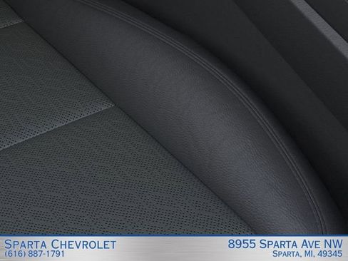 New 2025 Chevrolet Equinox LT w/ Convenience Package II AWD/4WD image 21