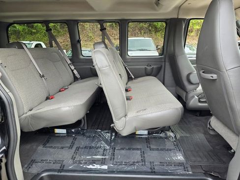 New 2025 GMC Savana 2500 LT w/ LT Preferred Equipment Group image 11