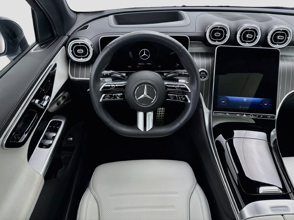 Certified 2026 Mercedes-Benz GLC 300 image 10