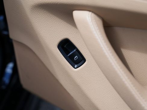 Used 2013 Porsche Panamera image 38