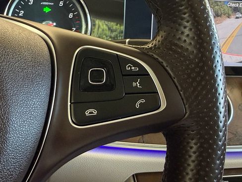 Used 2018 Mercedes-Benz E 300 image 25