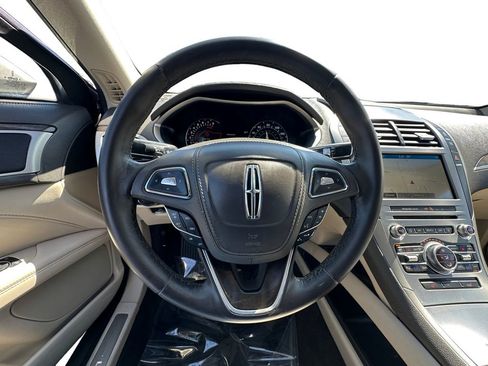Used 2018 Lincoln MKZ Select w/ Select Plus Package AWD/4WD image 12