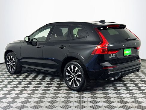 Used 2025 Volvo XC60 B5 Plus image 6