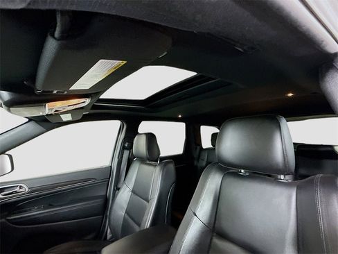 Used 2022 Jeep Grand Cherokee Limited image 16