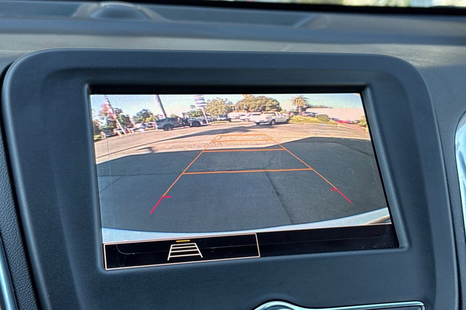 Used 2023 Chevrolet Equinox LT FWD image 20