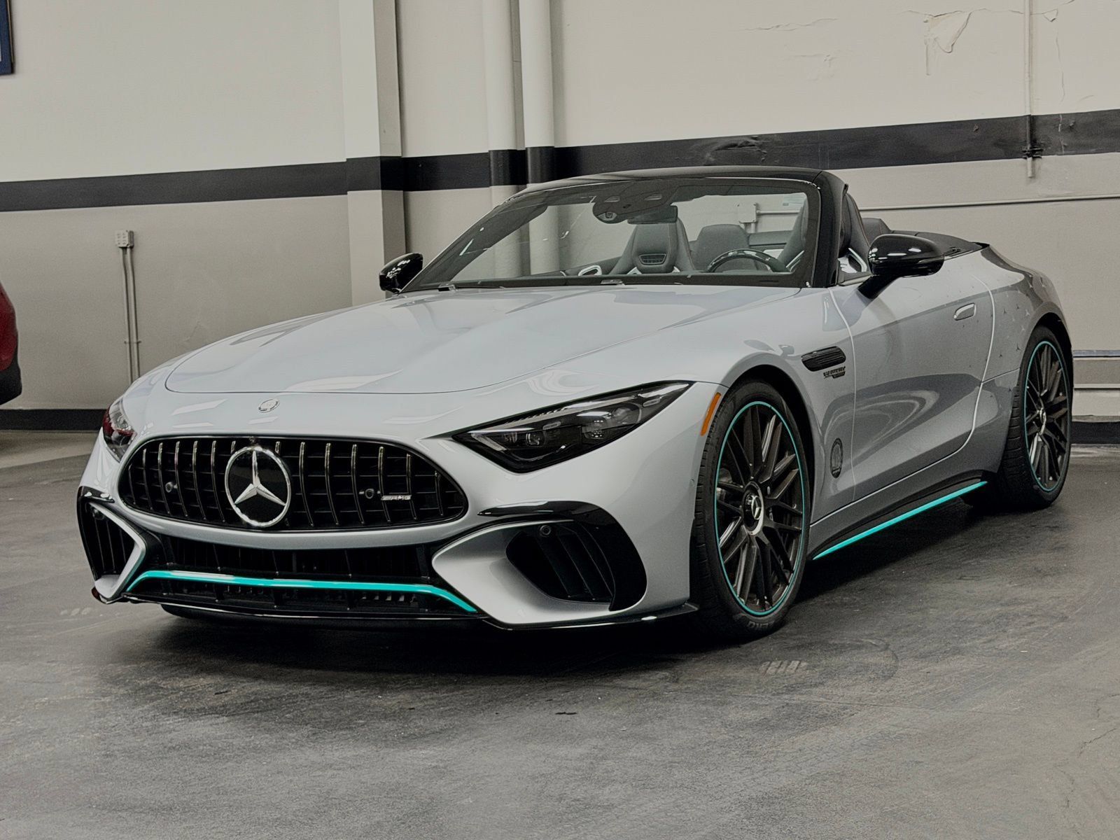 Used 2024 Mercedes-Benz SL 63 AMG 4MATIC image 7