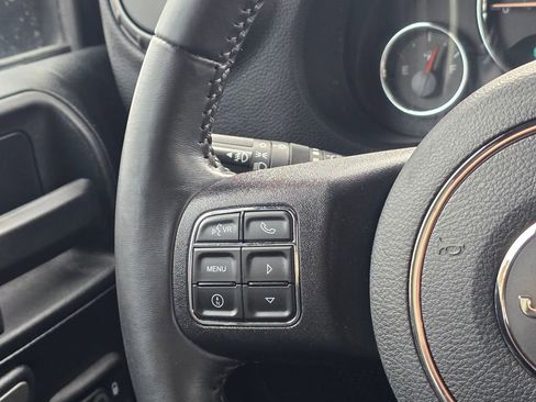 Used 2018 Jeep Wrangler Unlimited Sport S image 18