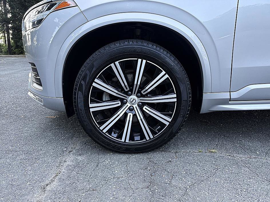 Used 2023 Volvo XC90 B5 Core w/ Protection Package Premier AWD/4WD image 8