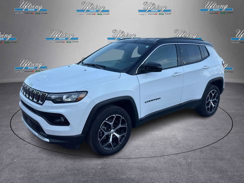 Used 2024 Jeep Compass Limited image 7
