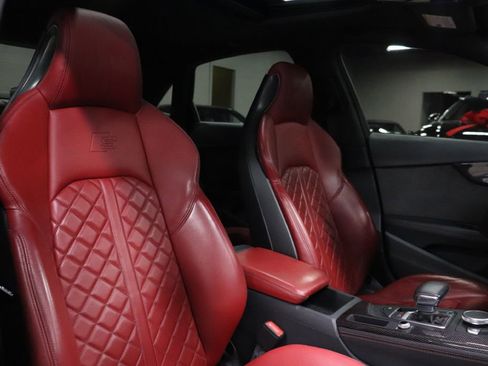 Used 2019 Audi S4 Prestige w/ Prestige Package image 25