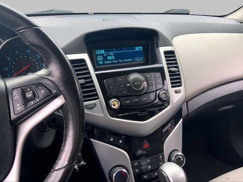 Used 2014 Chevrolet Cruze LT FWD image 6