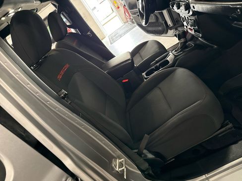 Used 2020 Jeep Gladiator Rubicon image 48