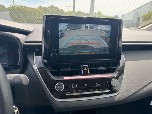 Used 2026 Toyota Corolla LE image 9