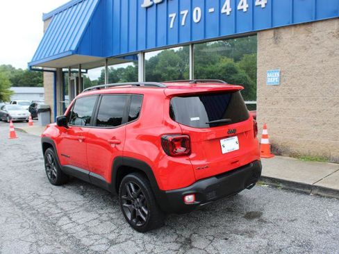 Used 2021 Jeep Renegade Latitude w/ Luxury Group II image 6