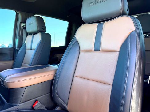 Used 2023 Chevrolet Silverado 3500 High Country w/ Z71 Off-Road Package image 13