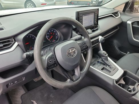 Used 2021 Toyota RAV4 LE image 22