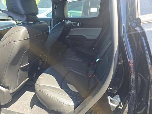 Used 2024 Jeep Compass Limited w/ Sun and Sound Group AWD/4WD image 12